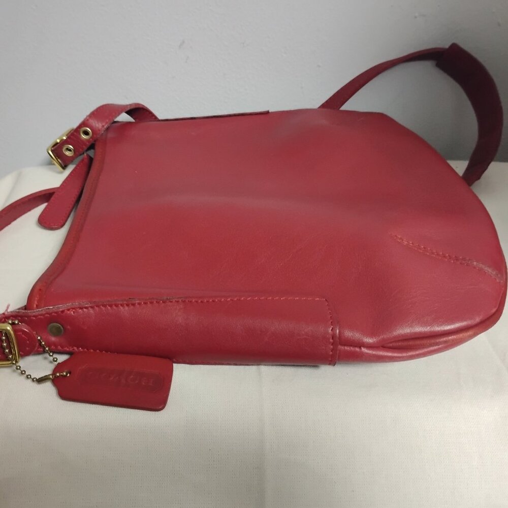 ❤️Vintage COACH  9204 Red Leather Crossbody Bag Purse +FOB & Dustbag - Picture 5 of 11
